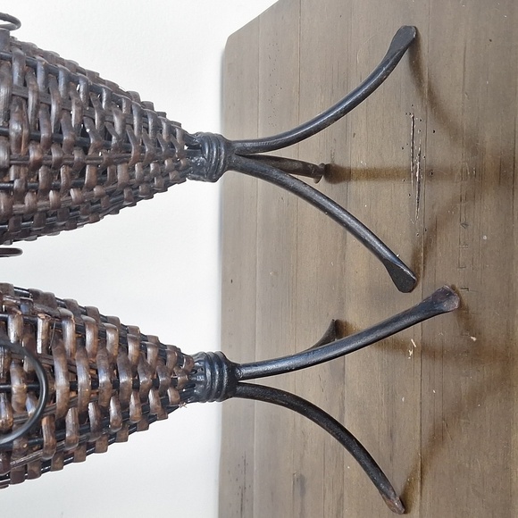 Pair Of Wrought Iron And Brown Wicker Candle Holders - Picture 5 of 10